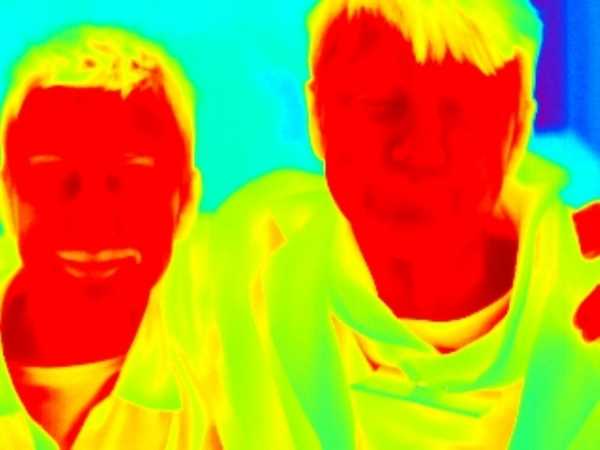 Infrared picture of two persons