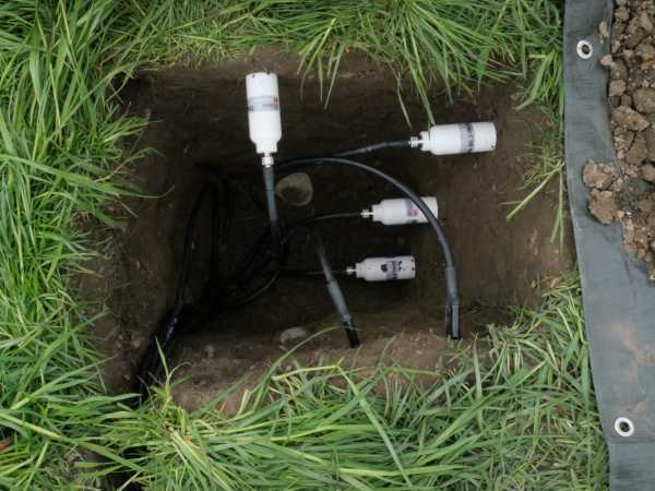 Soil sensors in a soil pit